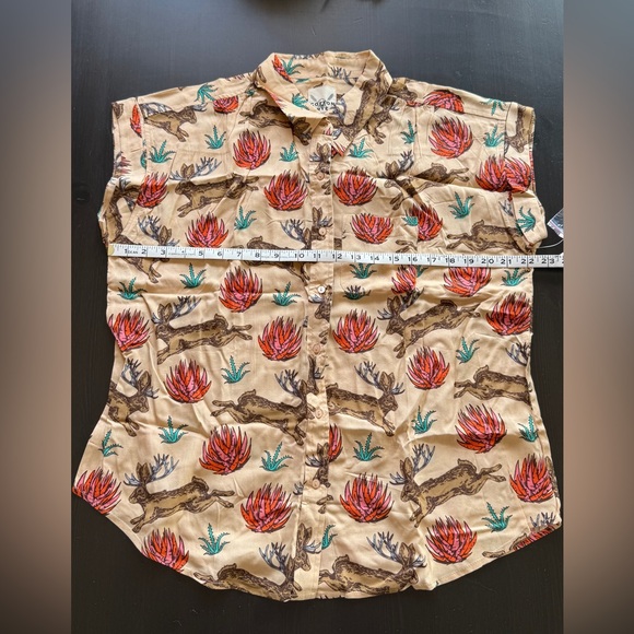 Jactus Button Down Top - Picture 4 of 4